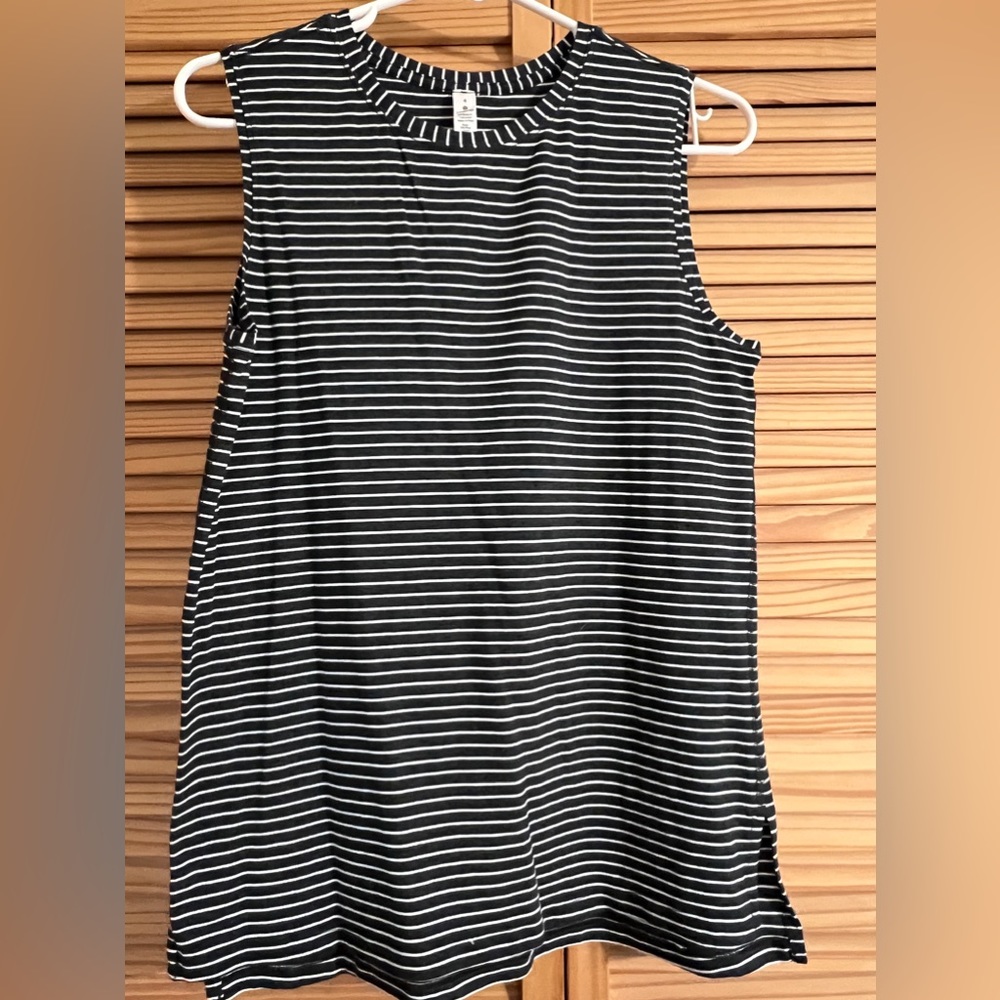 Lululemon “Love” tank, size 4